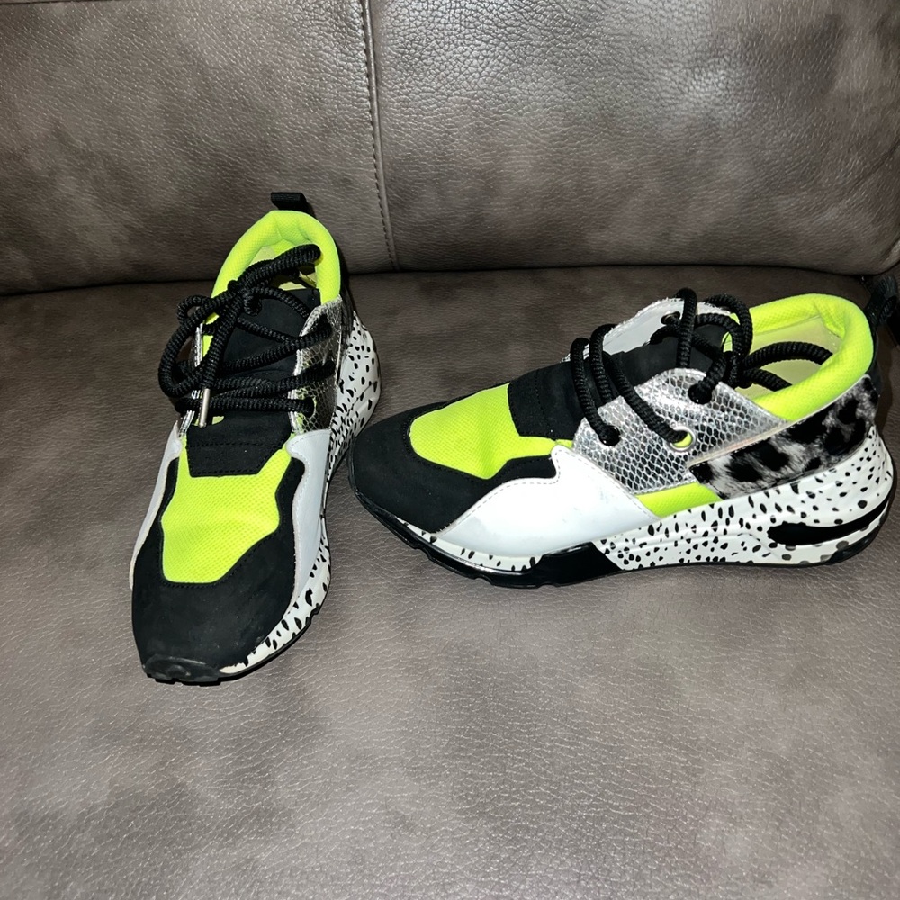 Steve Madden Sneakers